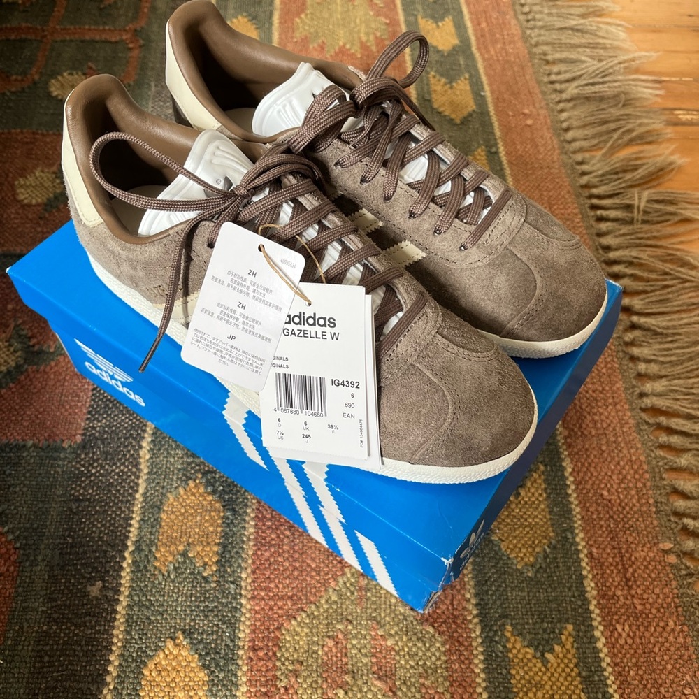 Adidas Gazelle Suede Brown Earth Strata Sneakers